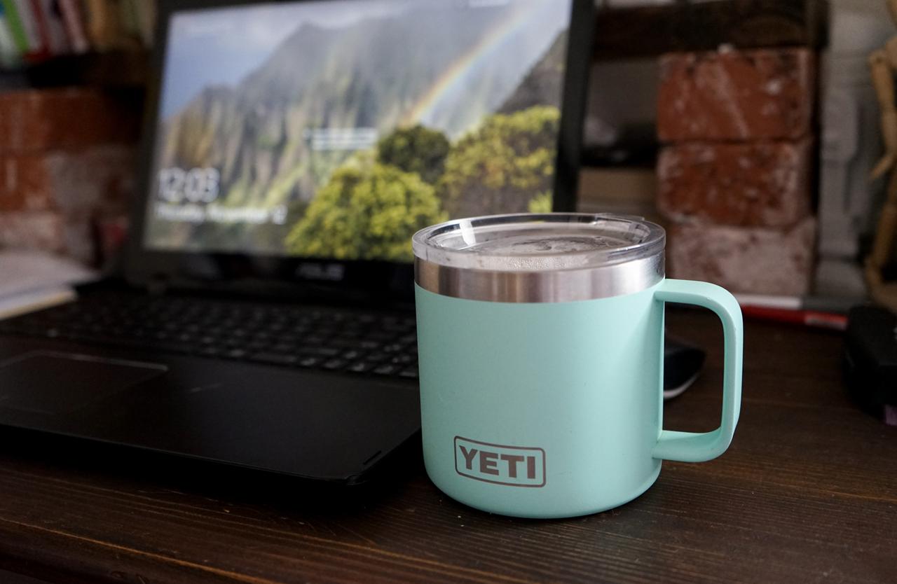 【Yeti（イエティ）マグカップ】徹底レビュー！　大容量で保温力も抜群な「ランブラー14ozマグ」