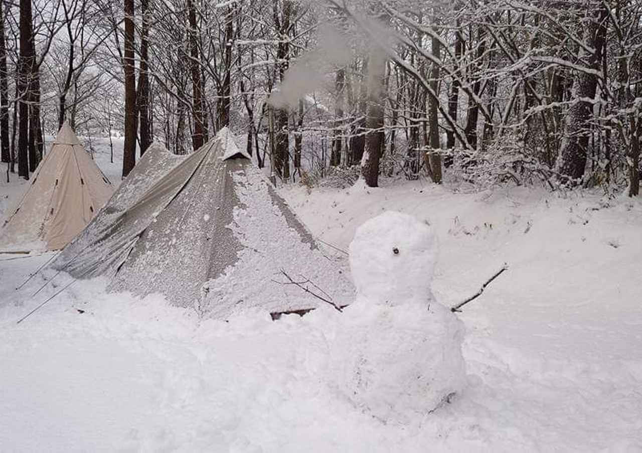 【雪中キャンプ】おすすめのテント・ストーブ・寝袋を紹介　防寒対策はしっかりしよう