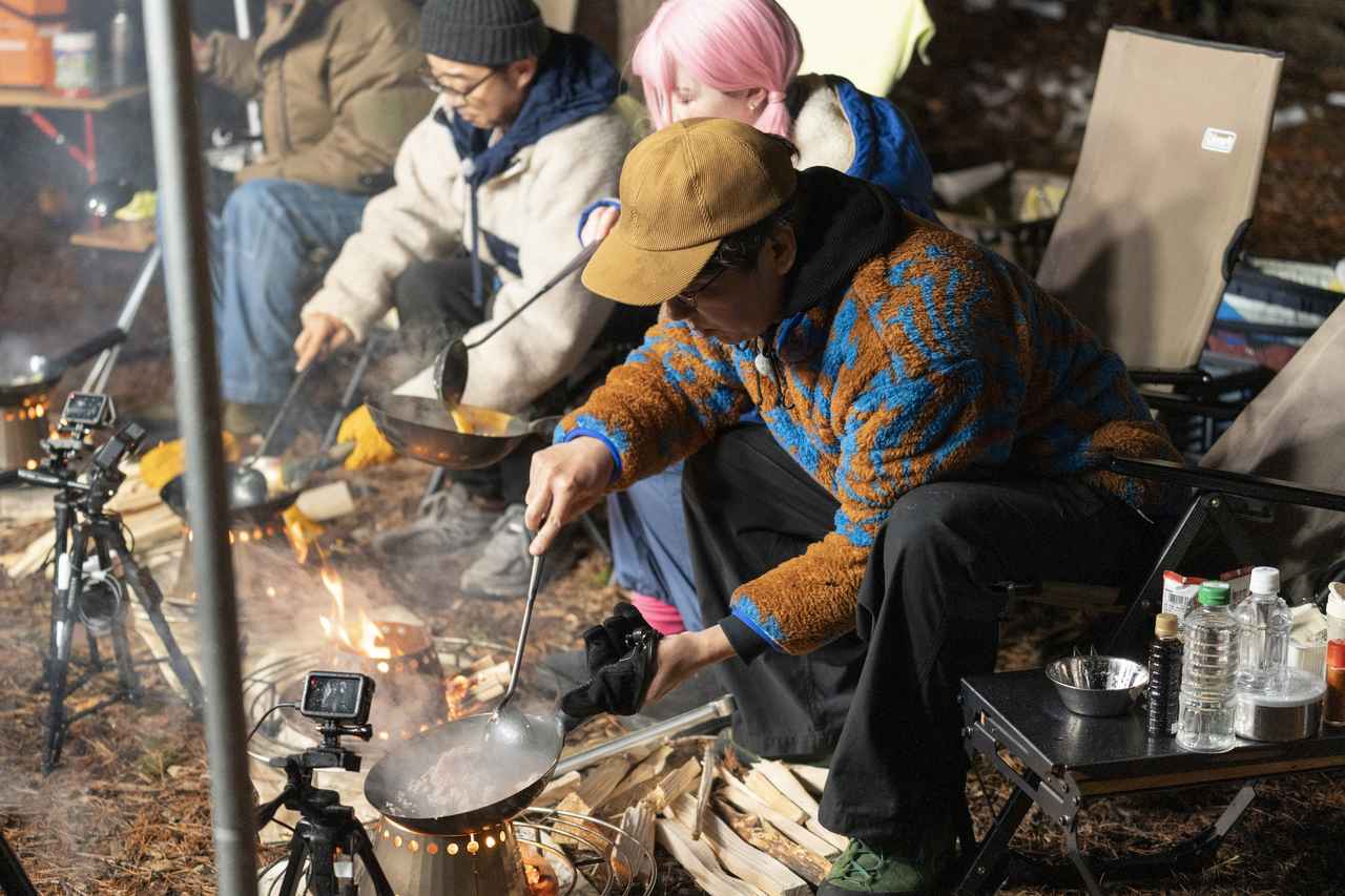 【キャンプ中華】クイック料理の代名詞”中華料理”に挑戦！高火力の焚き火を操り絶品メシを作り出せ！