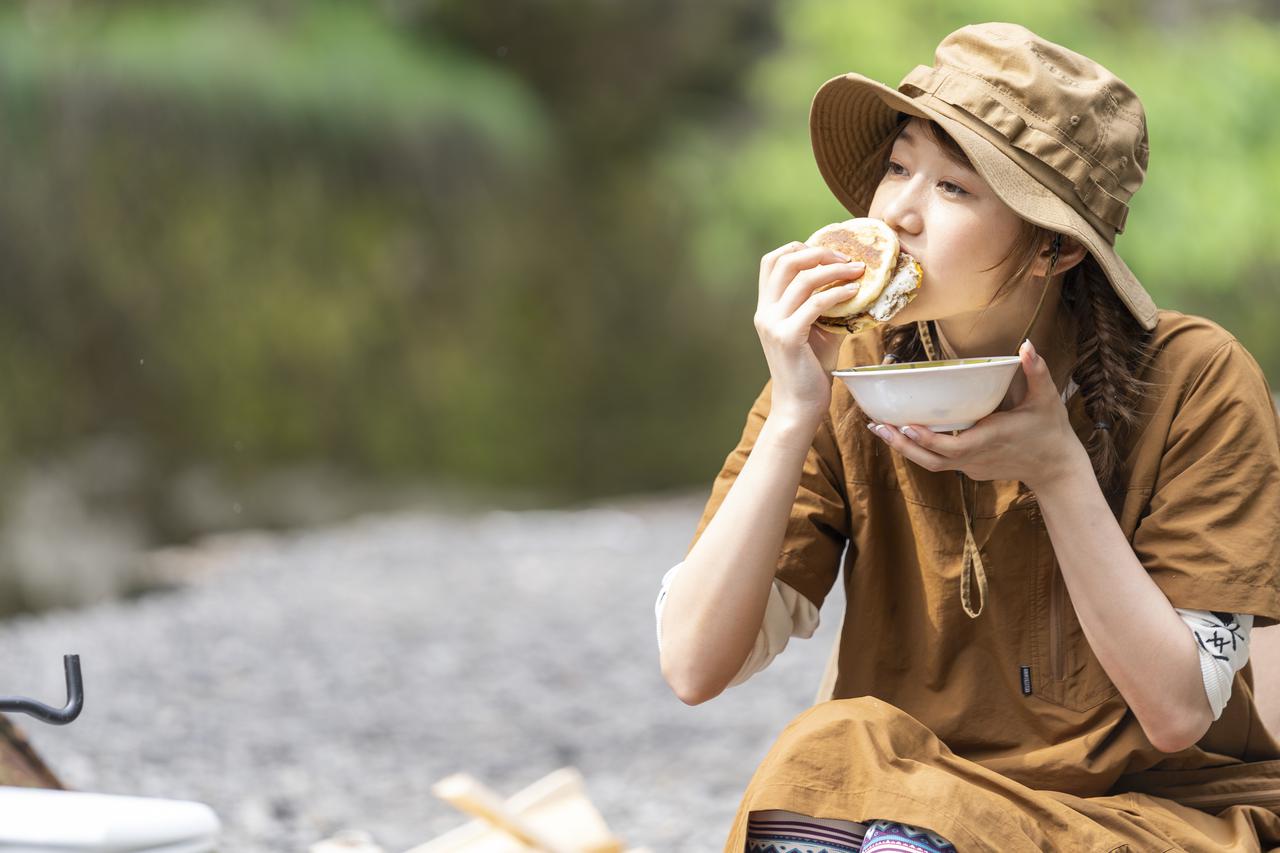 手抜きに見えないキャンプの簡単朝ごはん4選　スキレットを使ったすぐできるおしゃれ飯など