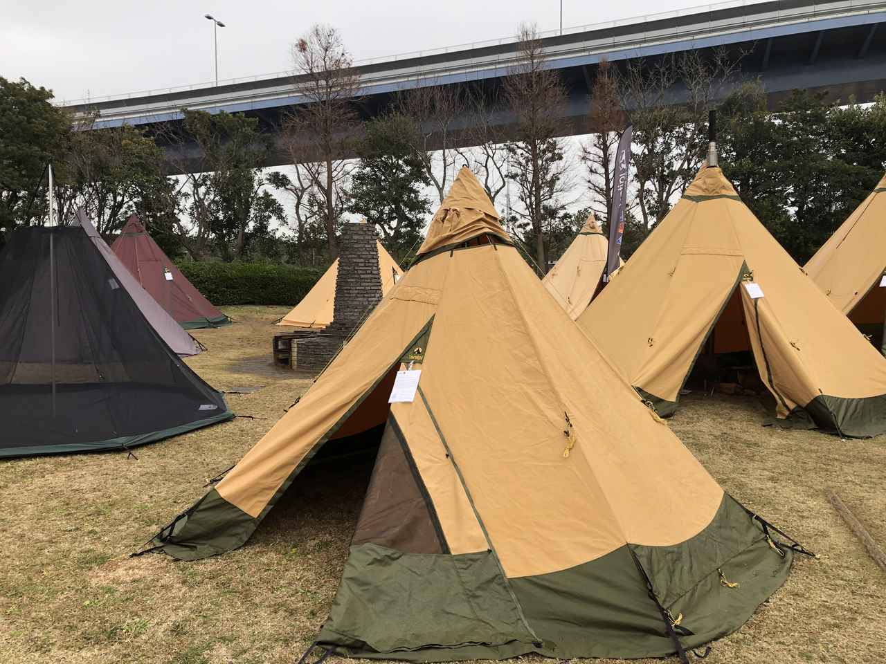 【潜入レポ】TOKYO TENT EXPERIENCE 合同テント展示会 　「テンティピ」「ローベンス」など人気の3ブランドを紹介！