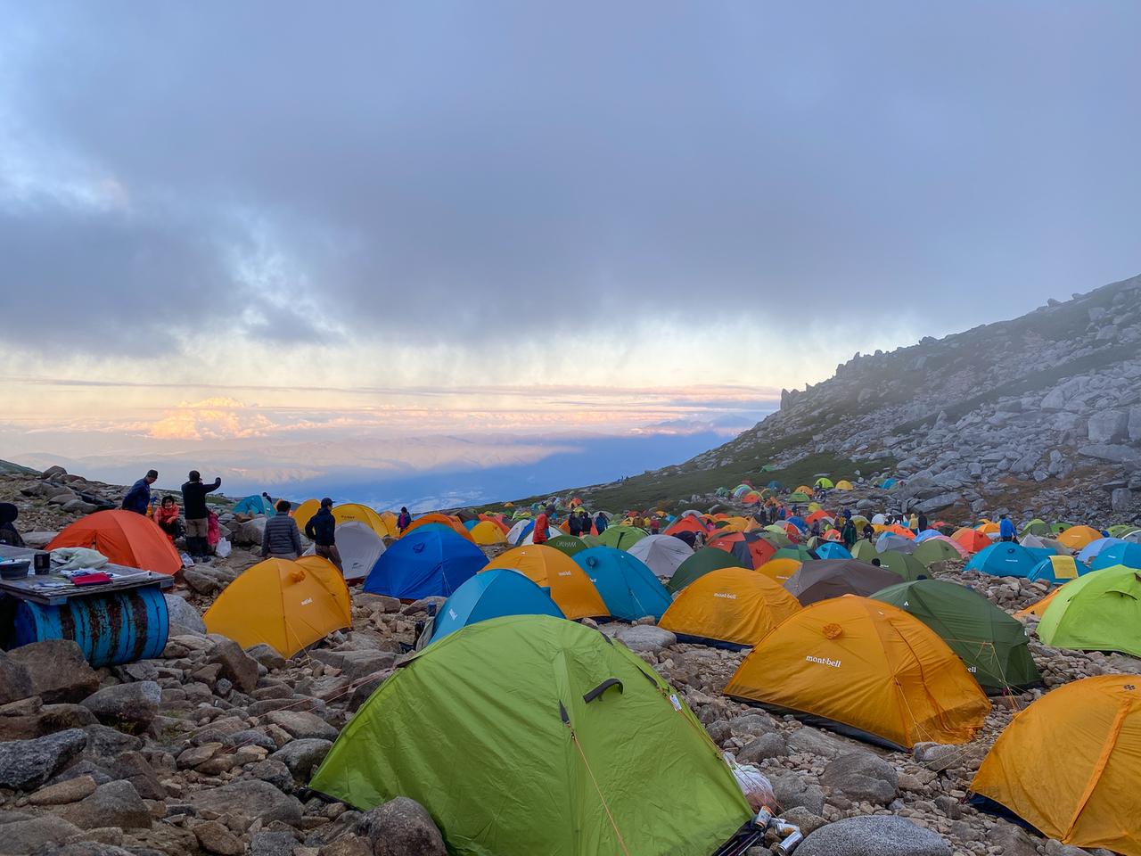 【テント泊登山の始め方】初心者におすすめの持ち物・注意点などを経験者がレクチャー！