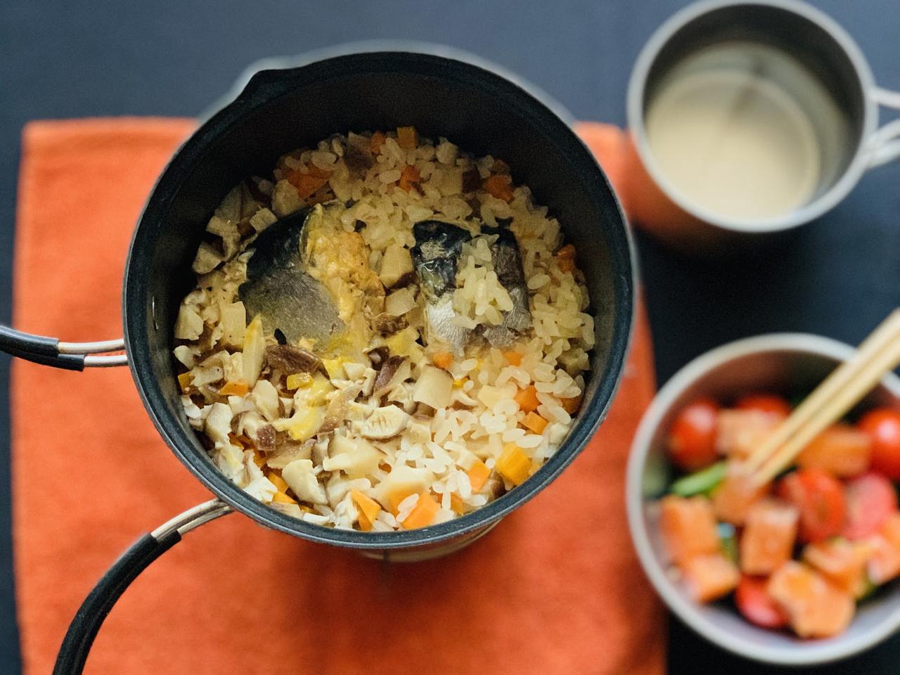 クッカーで作れる炊き込みご飯！　ソロキャンプで大活躍のクッカーレシピ！　簡単炊き込みご飯レシピ3選をご紹介！