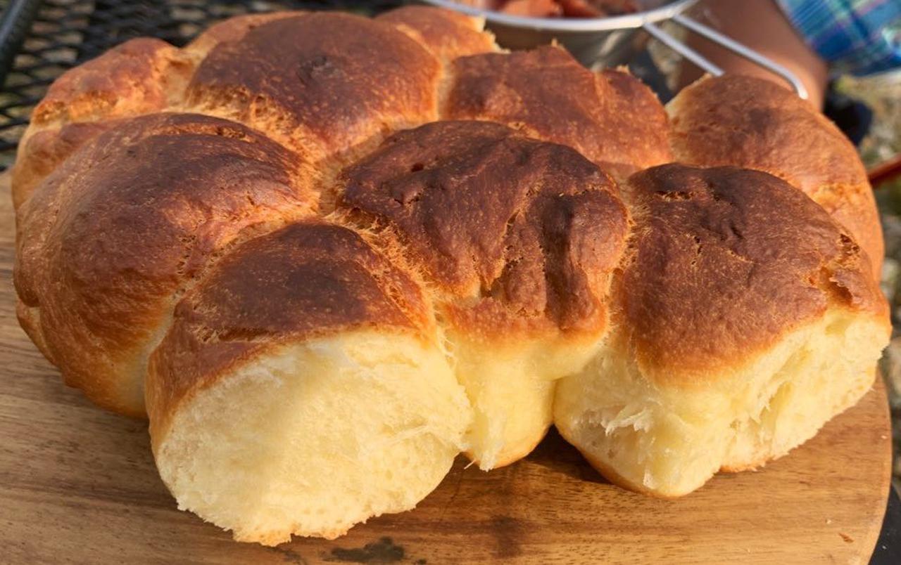 【レシピ公開】ダッチオーブンで焼き立てパン！　キャンプで最高の朝食を作る