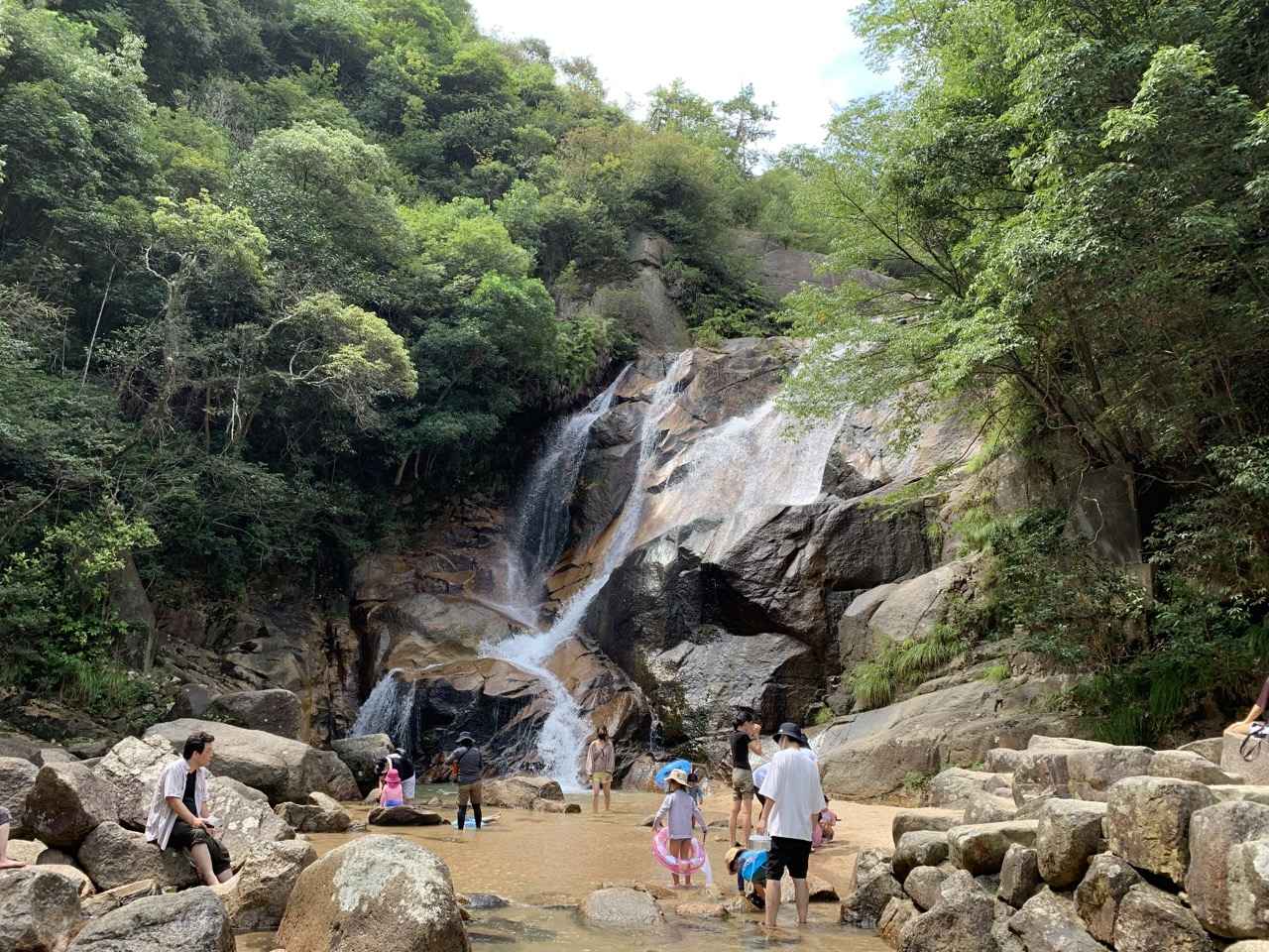 広島県「妹背の滝」はおすすめの川遊びスポット　市内から好アクセス！厳島神社の近くで観光にも