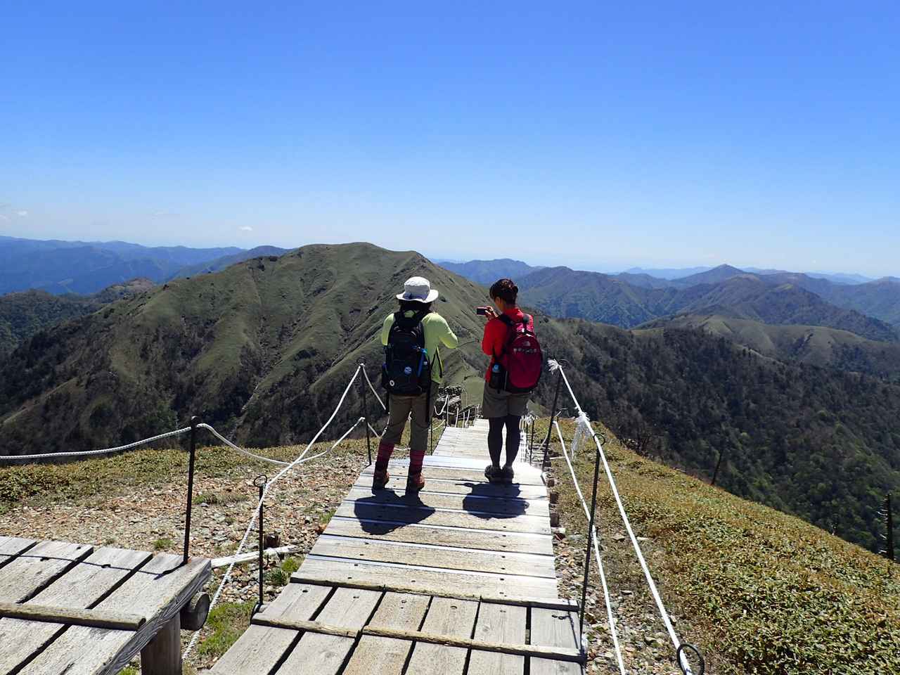 【登山中のトイレ事情完全ガイド】初心者が知っておきたい山での準備