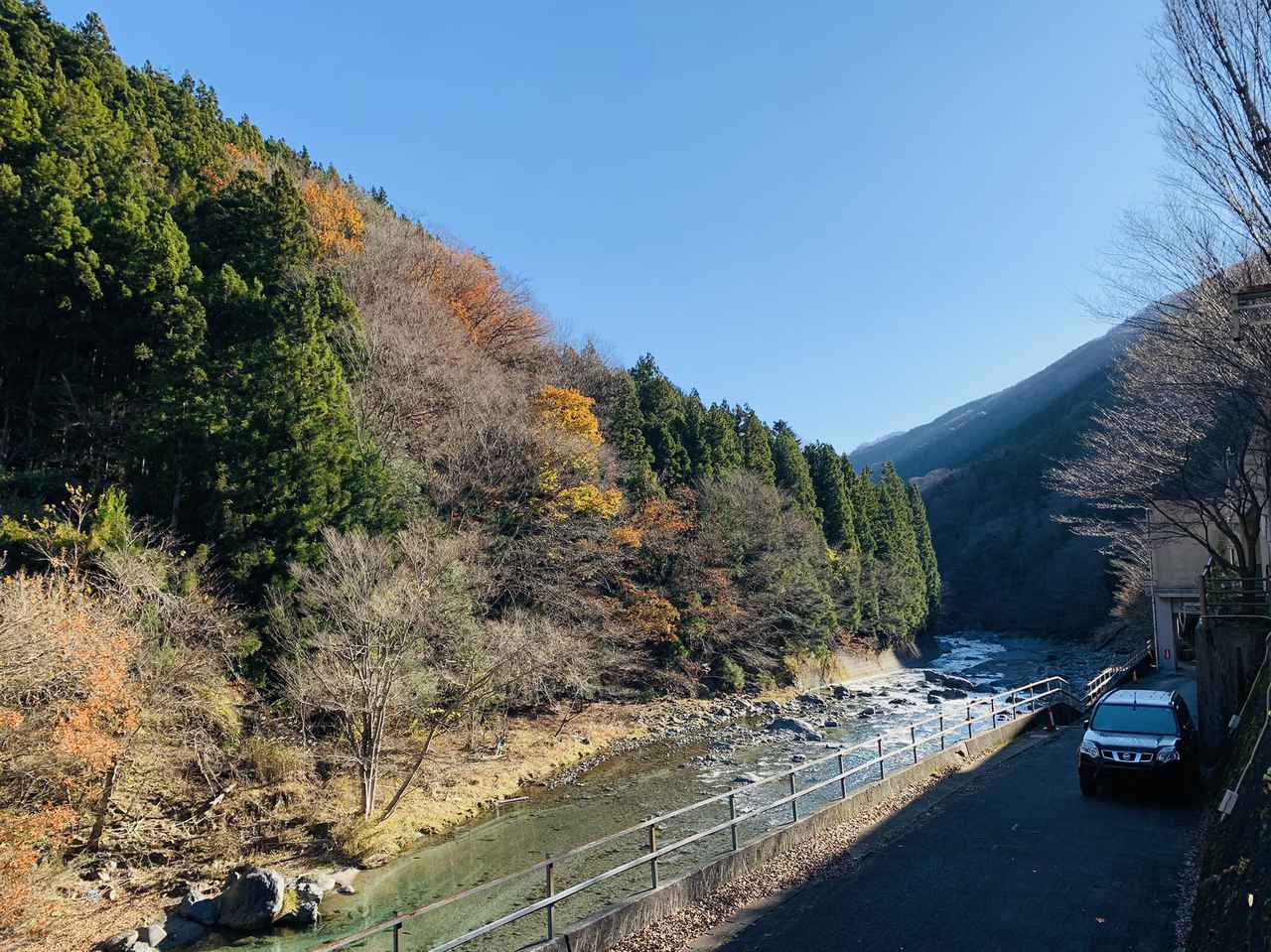 温泉施設併設のRVパーク！　山梨県『道志川温泉 紅椿の湯』でまったり車中泊