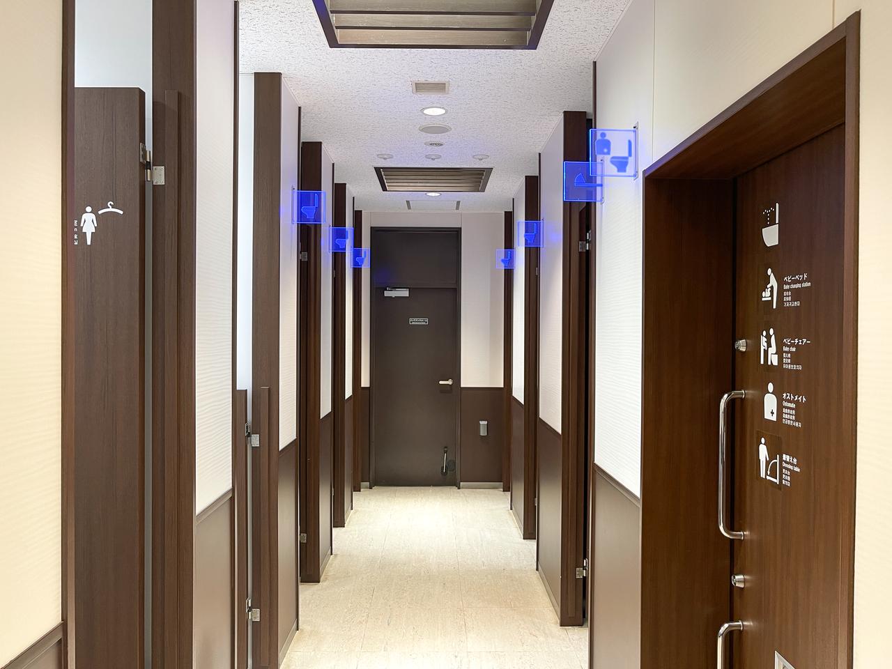 車中泊旅で利用できるトイレスポットは？トイレがない時に使える便利アイテムもチェック【ビギナー向け】