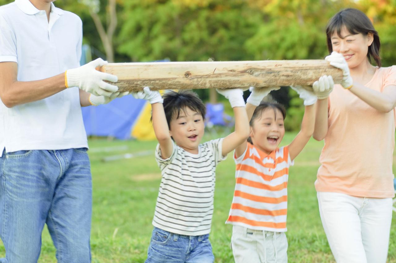 子供と楽しくキャンプ！　テント・火起こしなどアウトドアならでは体験で成長の材料に