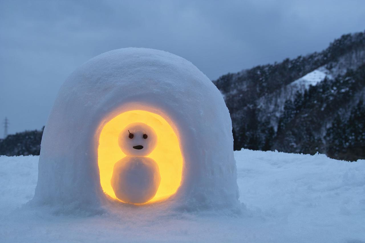 綺麗な雪だるま・かまくらを作るポイントとは？キャンプで子供でも簡単にできる方法を解説