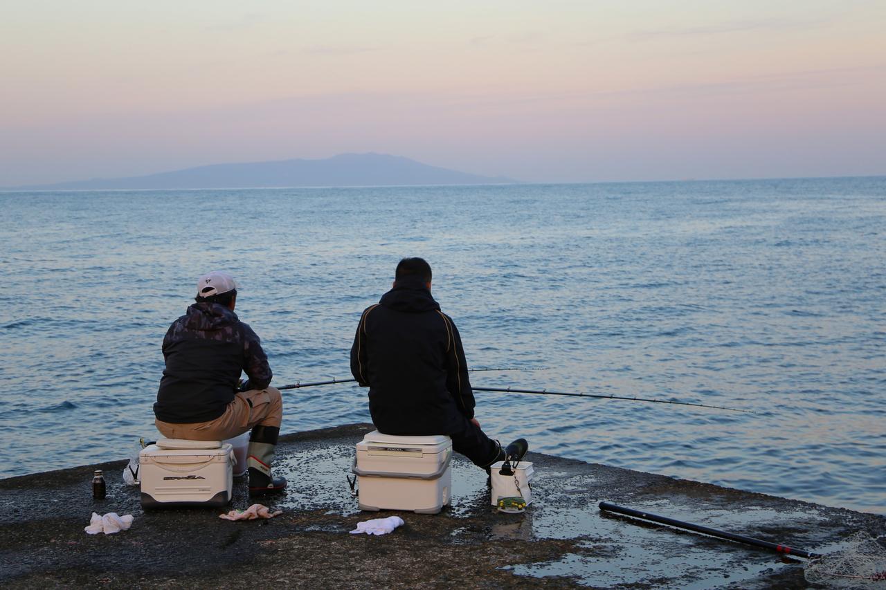 【海釣り初心者必見】釣り人のマナーやゴミ対策＆おすすめ便利グッズを徹底紹介！