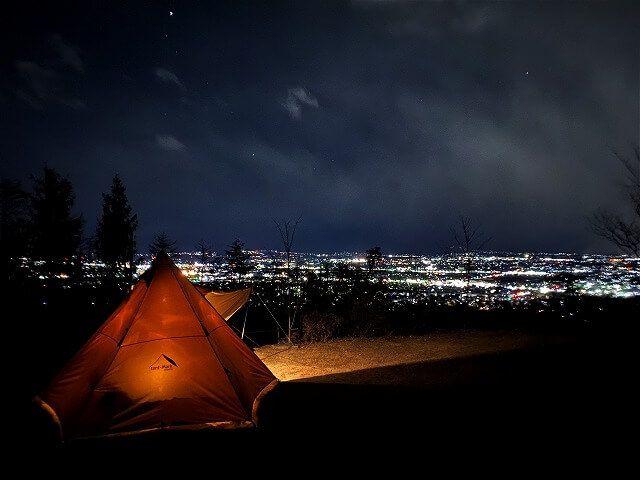 【2022年最新】山梨・長野・富山県の夜景がきれいなキャンプ場7選！夏も涼しくオススメ