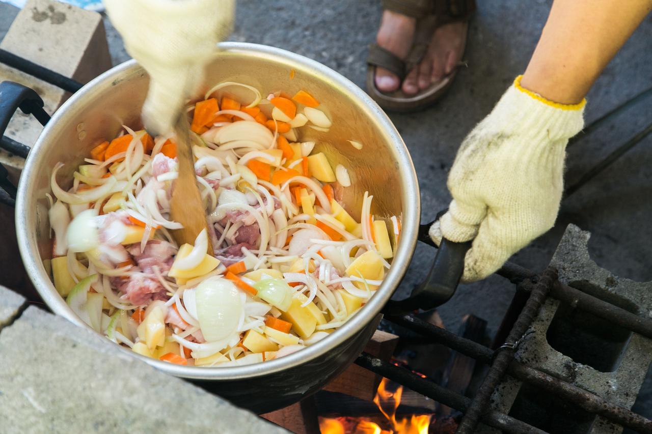 BBQの余った食材でキャンプカレー！　子供が喜ぶ絶品レシピ3選