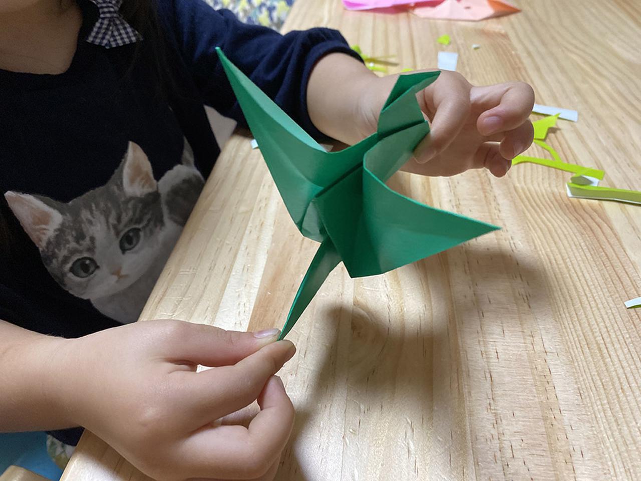 雨の日のファミリーキャンプは折り紙で楽しもう◎　簡単に折れる犬や、動く鶴「パタパタ鶴」など4つの折り方をご紹介！