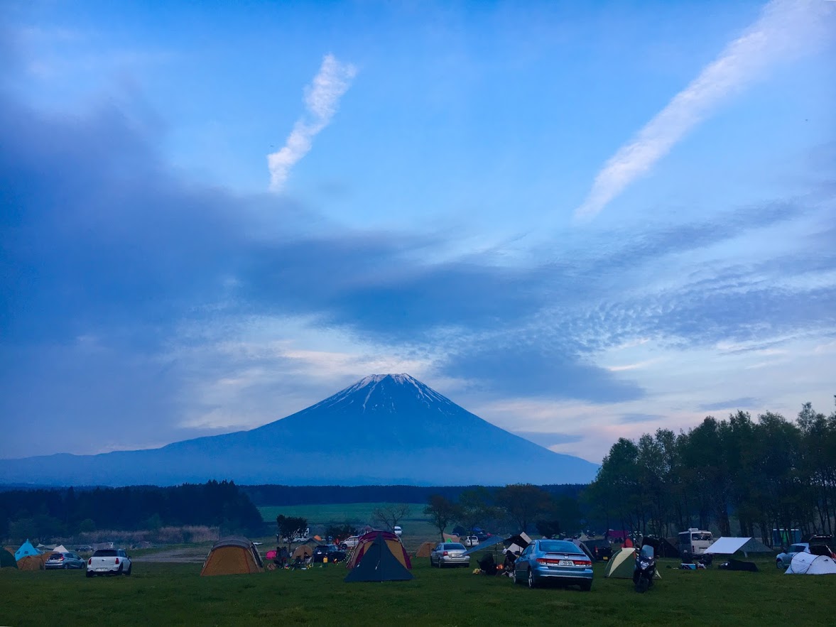 【おすすめキャンプ場27】雄大な富士山が目の前に！キャンパー憧れの「ふもとっぱらキャンプ場」