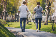 散歩のカロリー消費と計算方法を解説｜速く？長く？みんなの疑問も解決