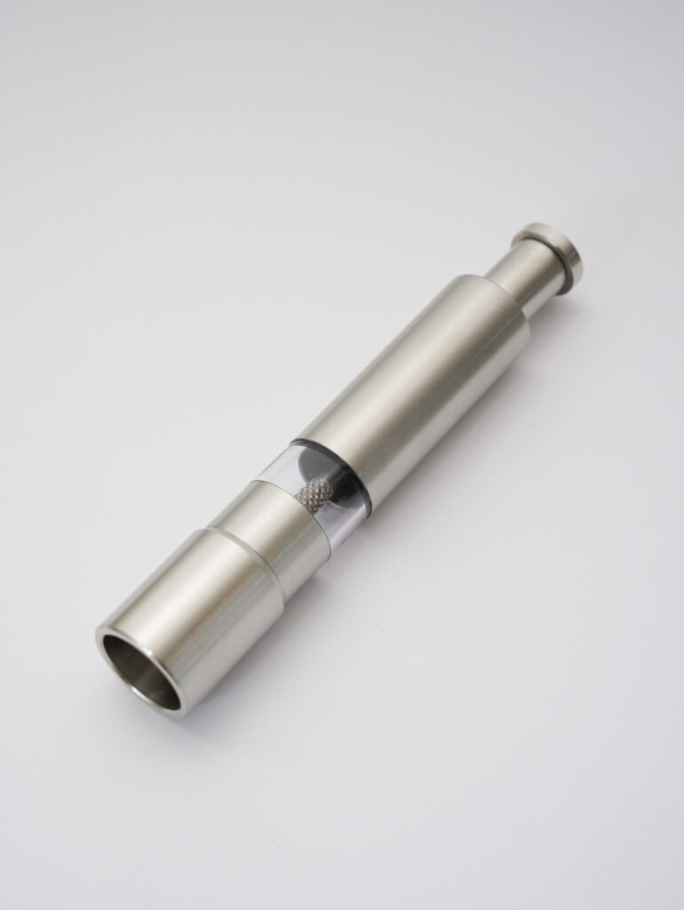 絶対に「買い」】ダイソー550円の胡椒ミル「ワンハンドスパイスミル