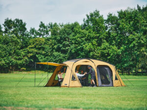 【宴会幕に最適!】HILLS FIELDから大空間ツールームテント『OVAL TENT(オーバルテント)』が登場!