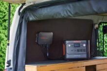 Jackery初の走行充電器、ついに誕生。移動時間をエネルギーに変えて、カーライフをレベルアップ！