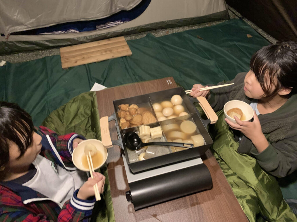 ソロキャンパー歓喜】電源なしで足元ぽかぽか！アルペンアウトドアーズ
