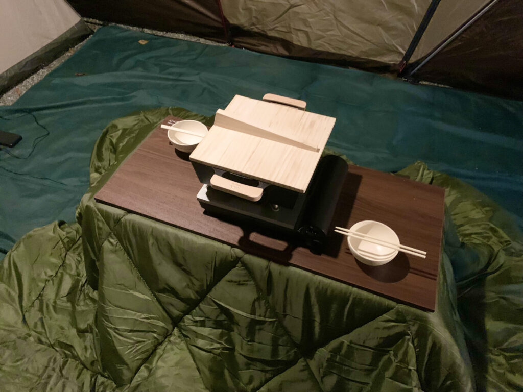 ソロキャンパー歓喜】電源なしで足元ぽかぽか！アルペンアウトドアーズ