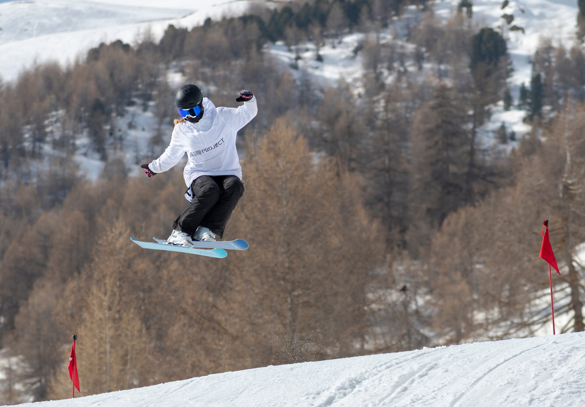 スノボウェアの人気ブランドおすすめ9選！男女別に人気商品を紹介