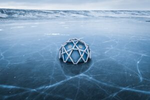 10人収容で設営5分。ハイムプラネットの最強シェルター「ブルーアイス」が限定発売！