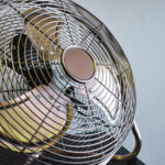 ストーブファン・扇風機おすすめ8選｜冬キャンプの暖房効率アップの仕組みと選び方