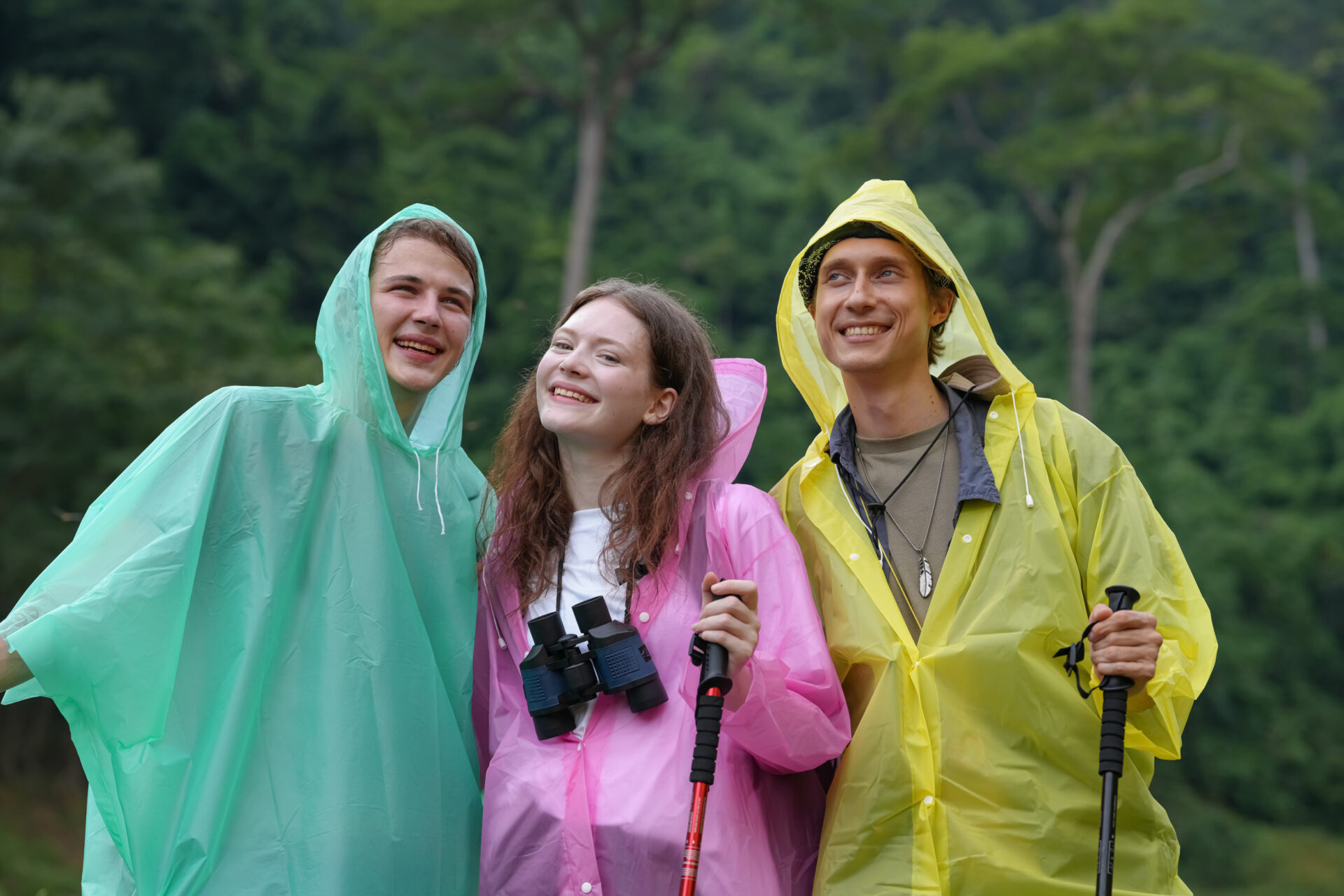 レインポンチョおすすめ9選！選び方と疑問点を徹底解説