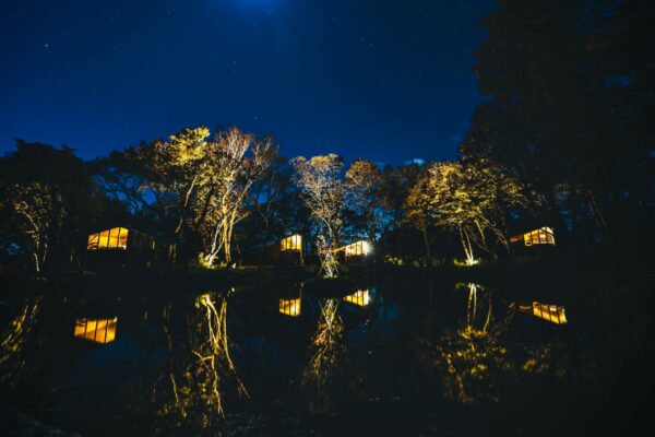 Earthboat最大規模の拠点が那須に誕生！全19棟のサウナ付きアウトドアホテル『Earthboat Nasu』が予約を開始！