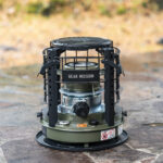 小型石油ストーブおすすめ15選｜冬キャンプを快適にするコンパクト暖房ギア