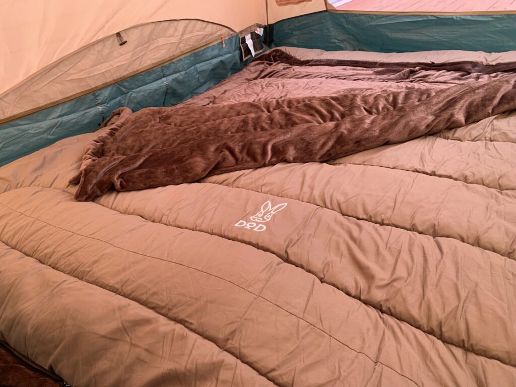 モフモフで幸せ！DOD『わがやのシュラフRICH』7つの魅力｜通常版との