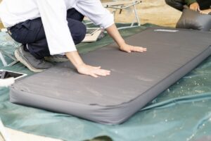 【73％OFFも】人気のキャンプマットが楽天スーパーSALEで激安！車中泊にもおすすめ